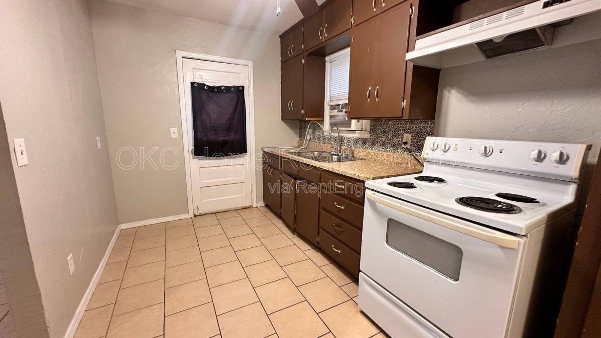 Apartment for rent at 2533 1 2 NW #39TH Terrace, Oklahoma City, OK 73112