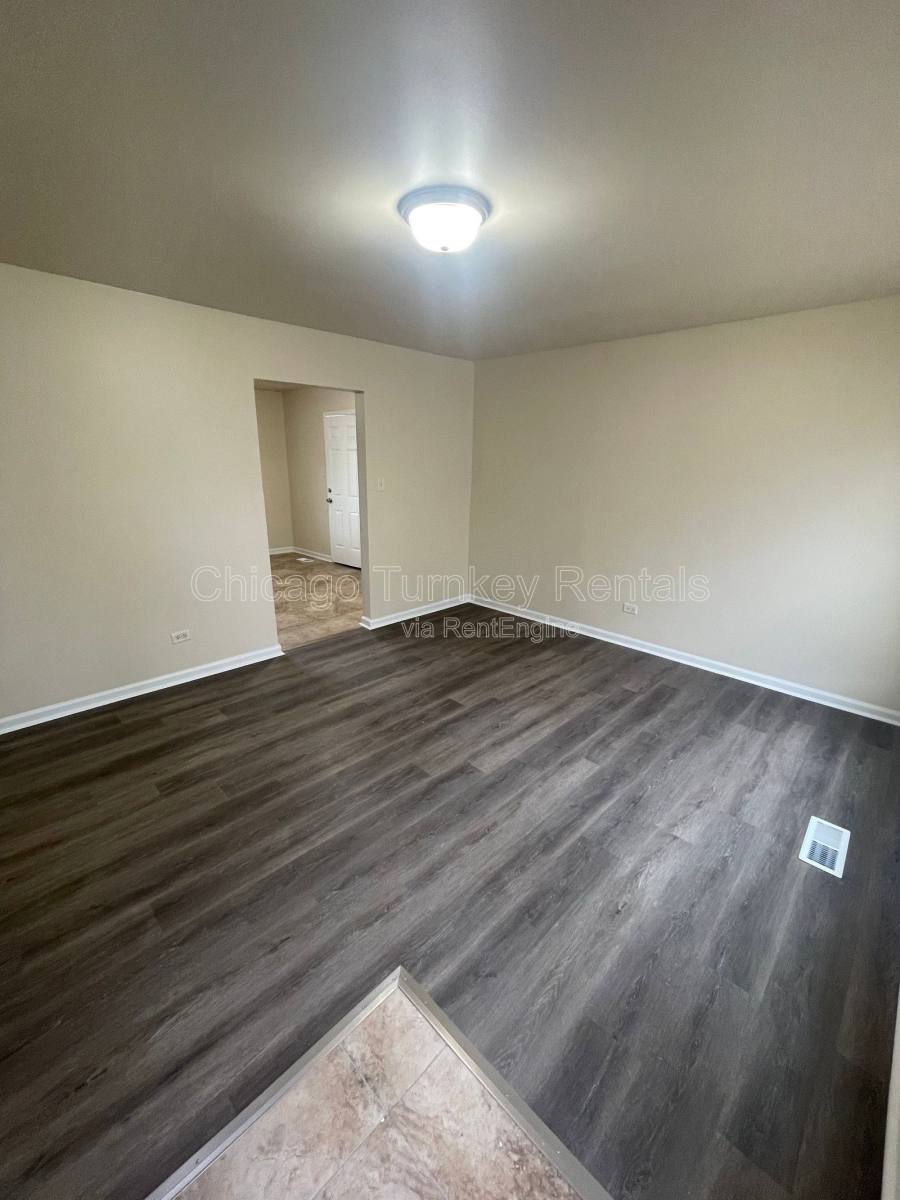 House for rent at 3900 171st St, Country Club Hills, IL 60478