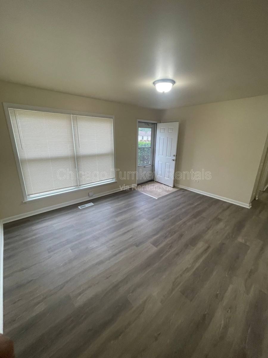 House for rent at 3900 171st St, Country Club Hills, IL 60478