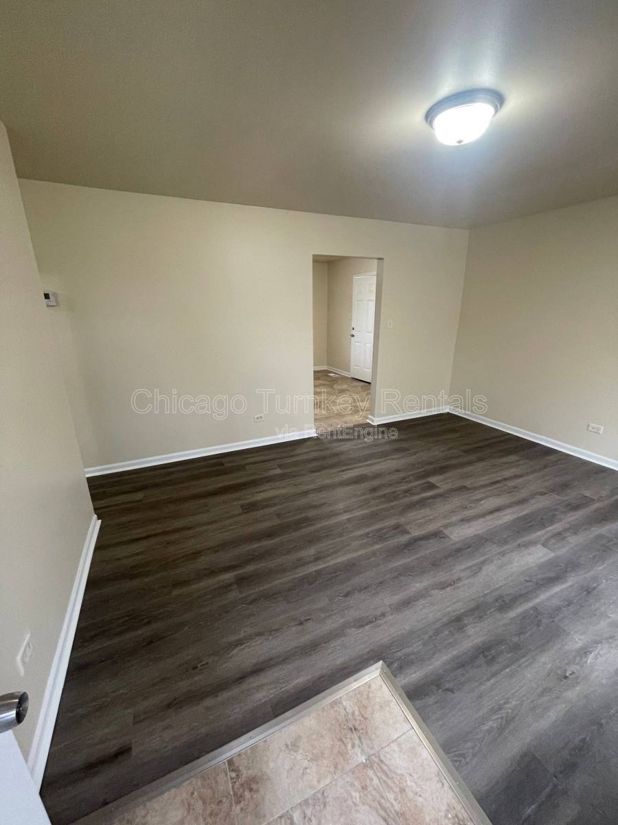 House for rent at 3900 171st St, Country Club Hills, IL 60478