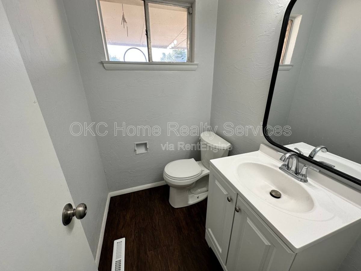 House for rent at 39 NE 63rd St, Oklahoma City, OK 73105