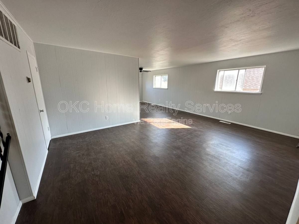 House for rent at 39 NE 63rd St, Oklahoma City, OK 73105
