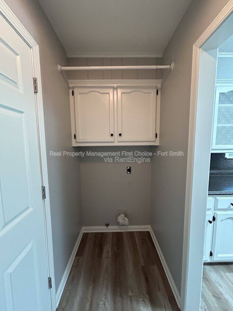 House for rent at 1406 Strozier Court, Barling, AR 72923