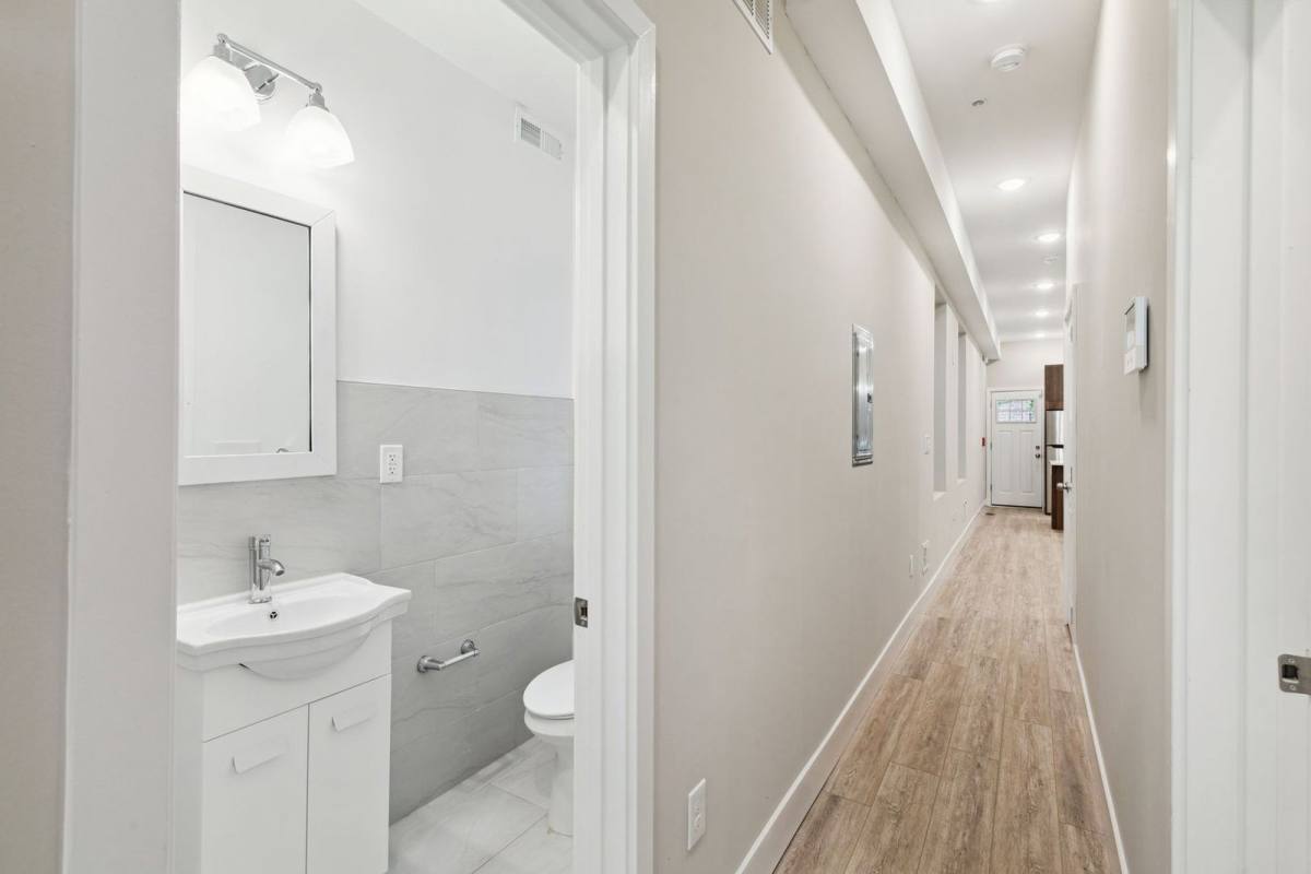 Apartment for rent at 1333 E Snyder Ave #1, Philadelphia, PA 19148