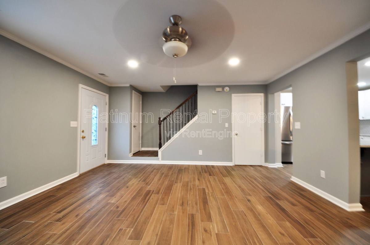 Townhouse for rent at 3572 Kennesaw Station Dr, Kennesaw, GA 30144