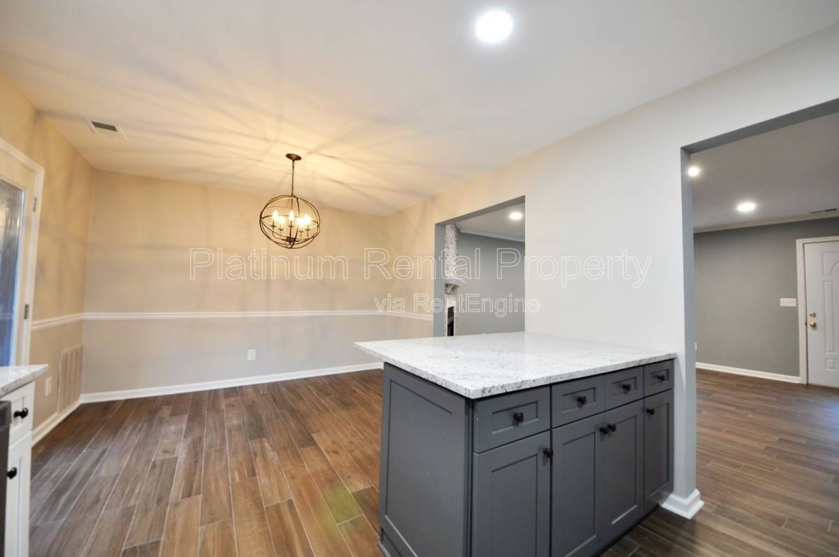 Townhouse for rent at 3572 Kennesaw Station Dr, Kennesaw, GA 30144
