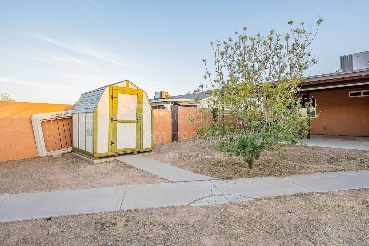 House for rent at 1022 W Apollo Ave, Tempe, AZ 85283