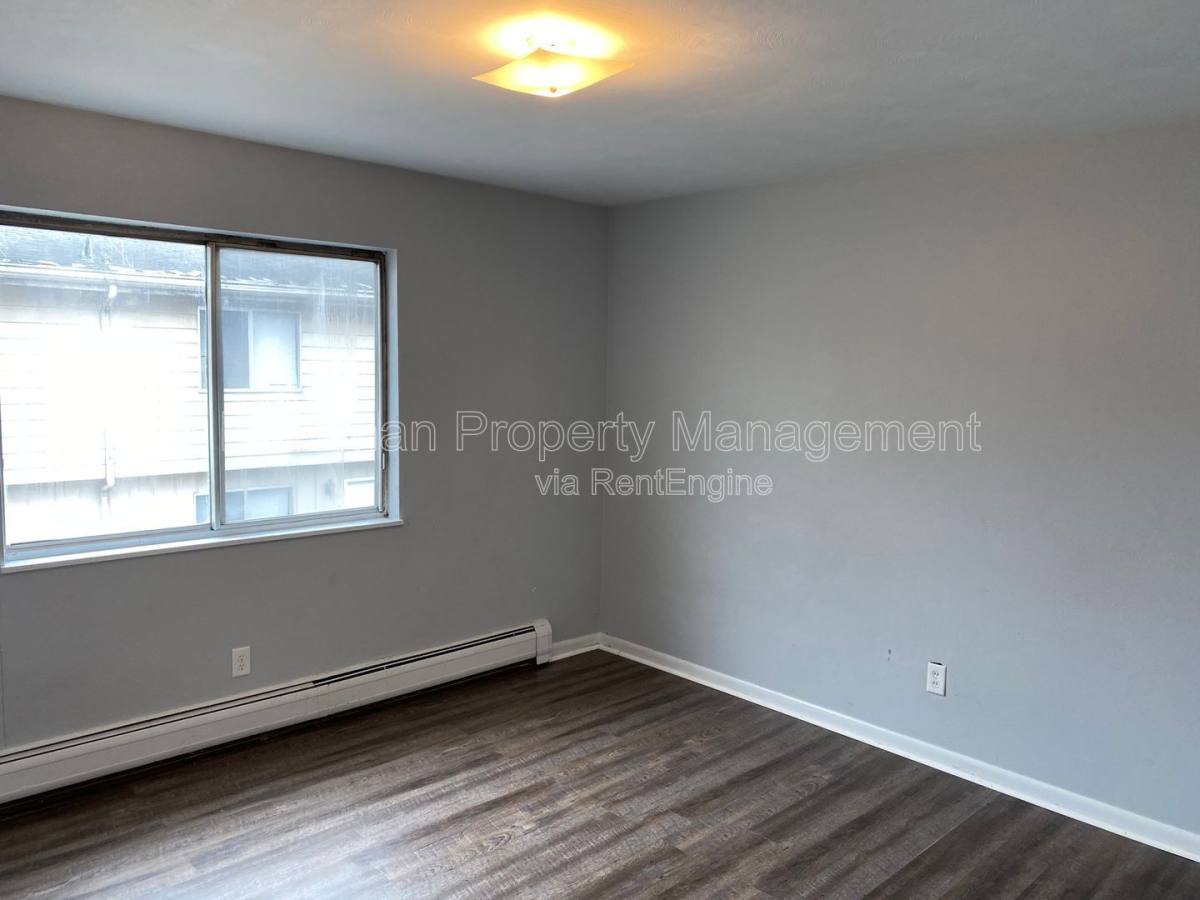 Apartment for rent at 730 Pioneer St #2, Kalamazoo, MI 49008