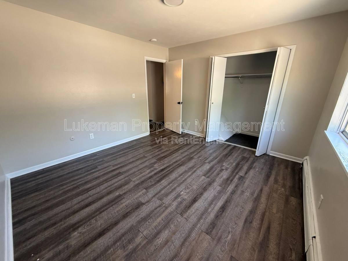Apartment for rent at 730 Pioneer St #2, Kalamazoo, MI 49008