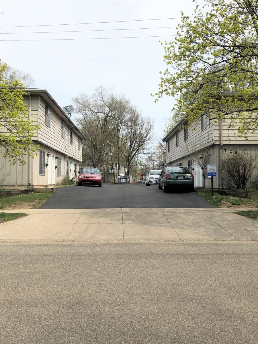 Apartment for rent at 730 Pioneer St #2, Kalamazoo, MI 49008