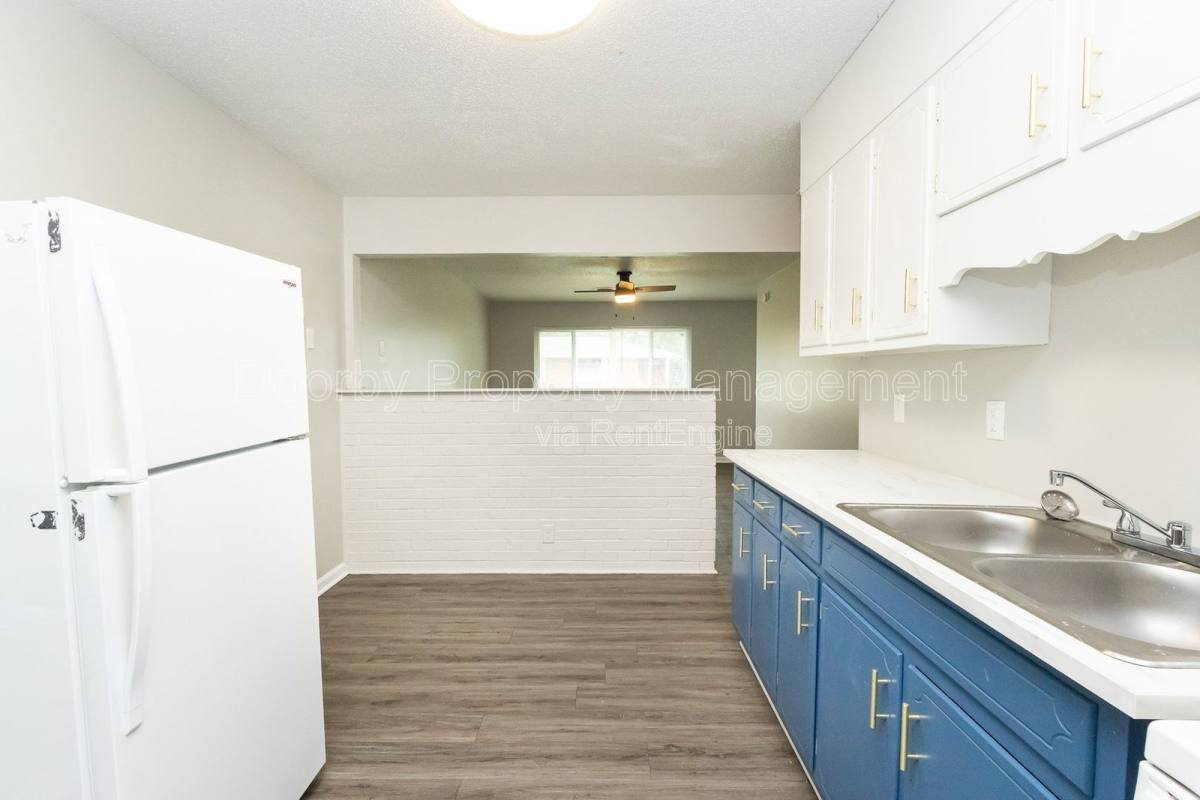 Apartment for rent at 2180 Dugan St, Chattanooga, TN 37412