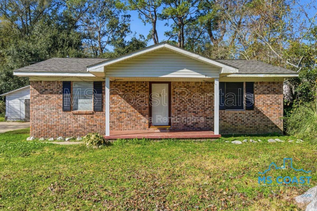 House for rent at 3007 Meteor St, Pascagoula, MS 39581