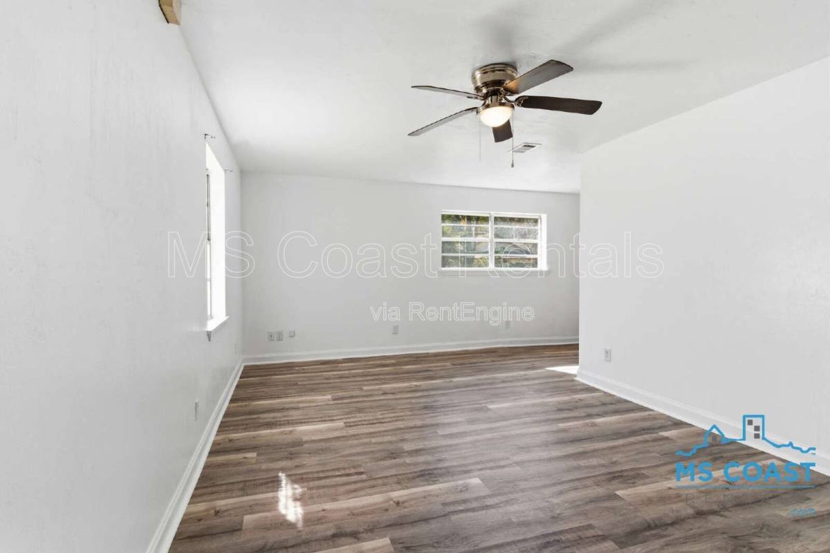 House for rent at 3007 Meteor St, Pascagoula, MS 39581