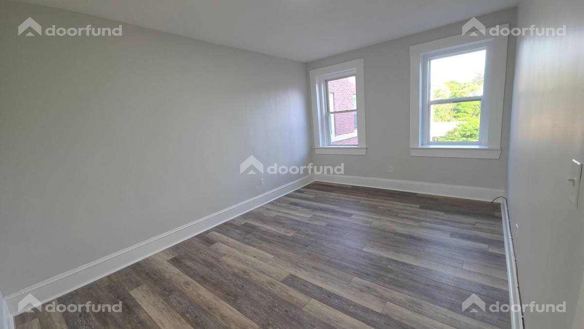 Apartment for rent at 1004 A Main St #3, Worcester, MA 01603
