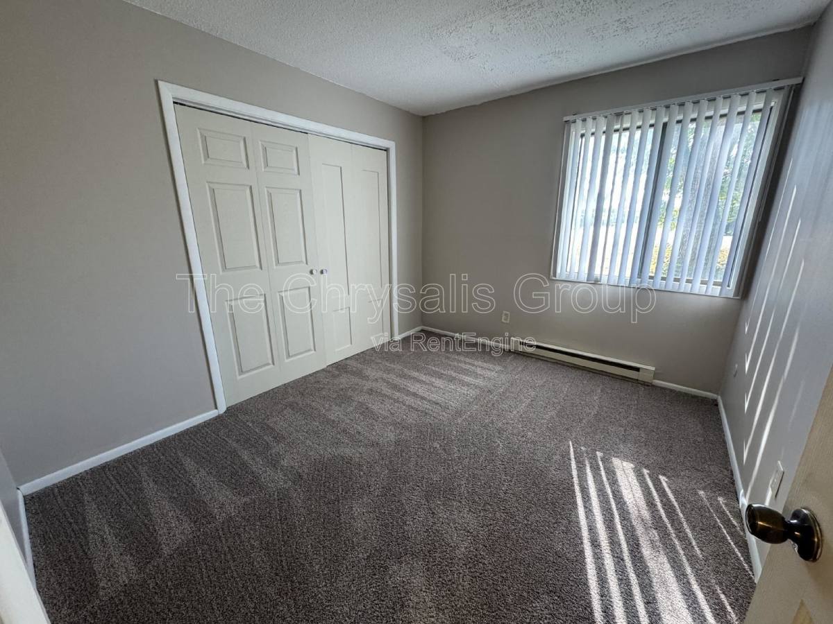 Apartment for rent at 2404 Marquette Rd #2, Peru, IL 61354