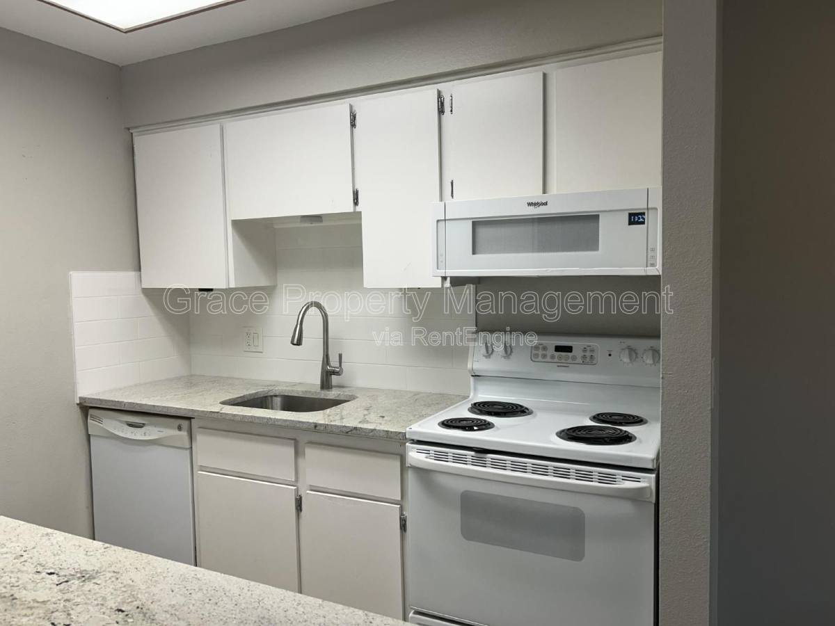 Condo for rent at 5770 E Warren Ave #206C, Denver, CO 80222