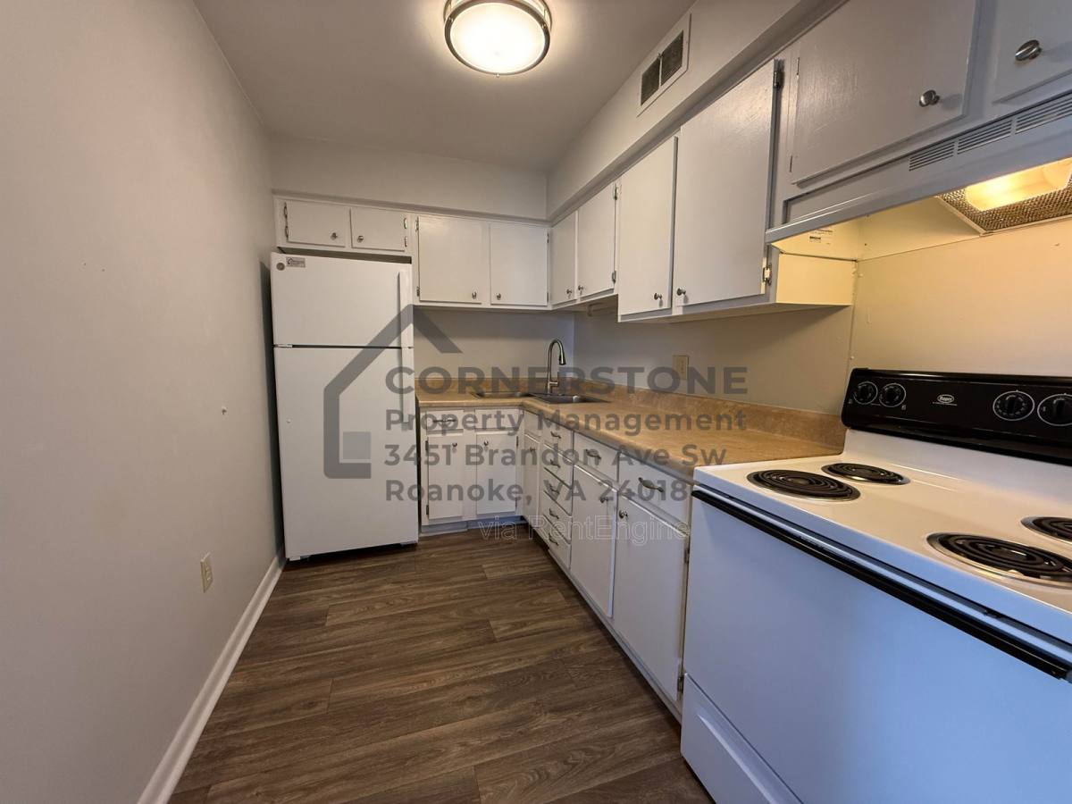 Apartment for rent at 6502 Carefree Lane #1, Roanoke, VA 24019