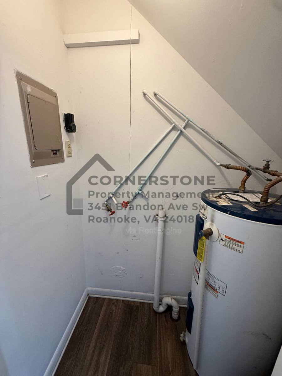 Apartment for rent at 6502 Carefree Lane #1, Roanoke, VA 24019