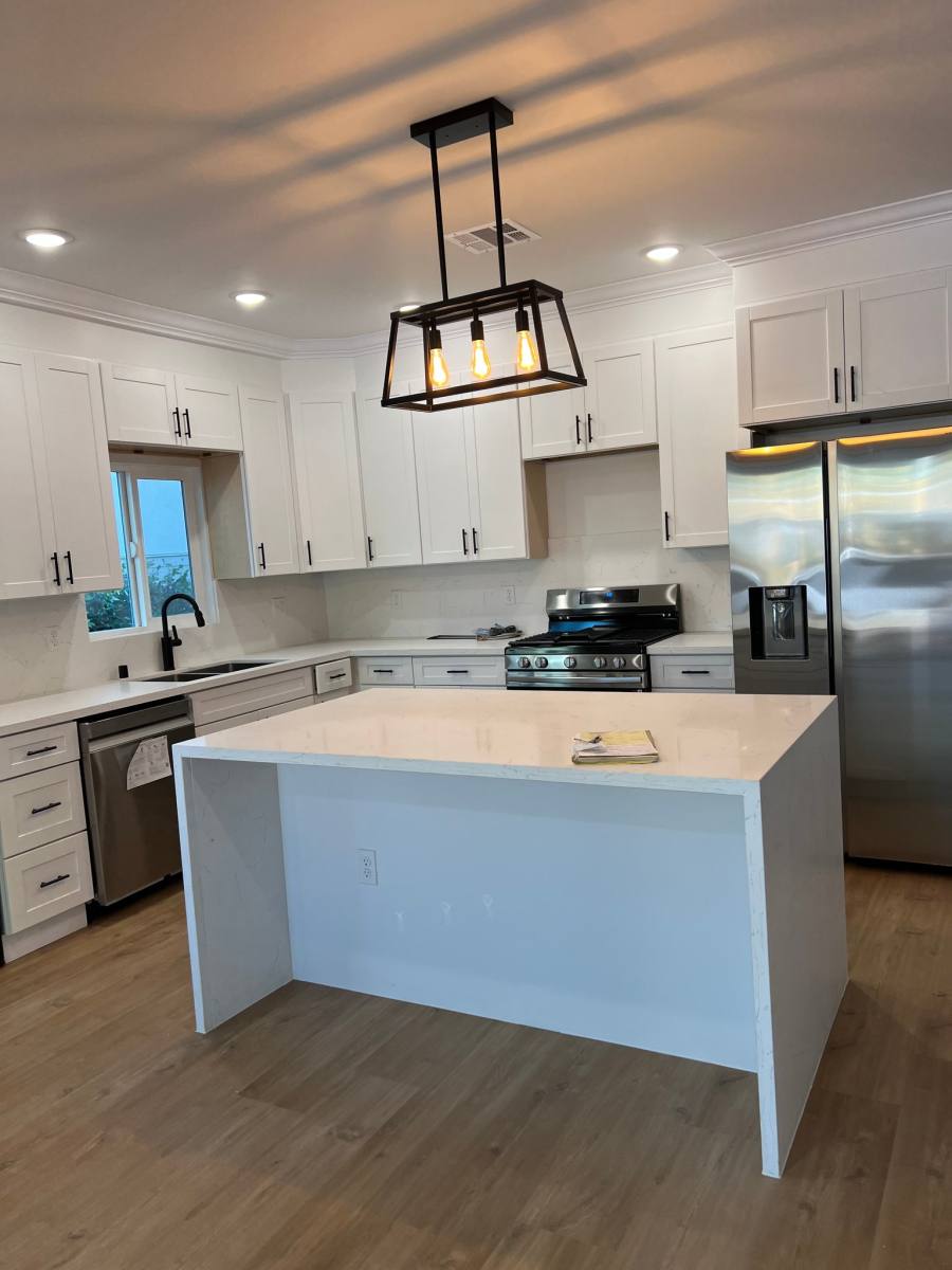 House for rent at 951 N Oxford Ave, Los Angeles, CA 90029