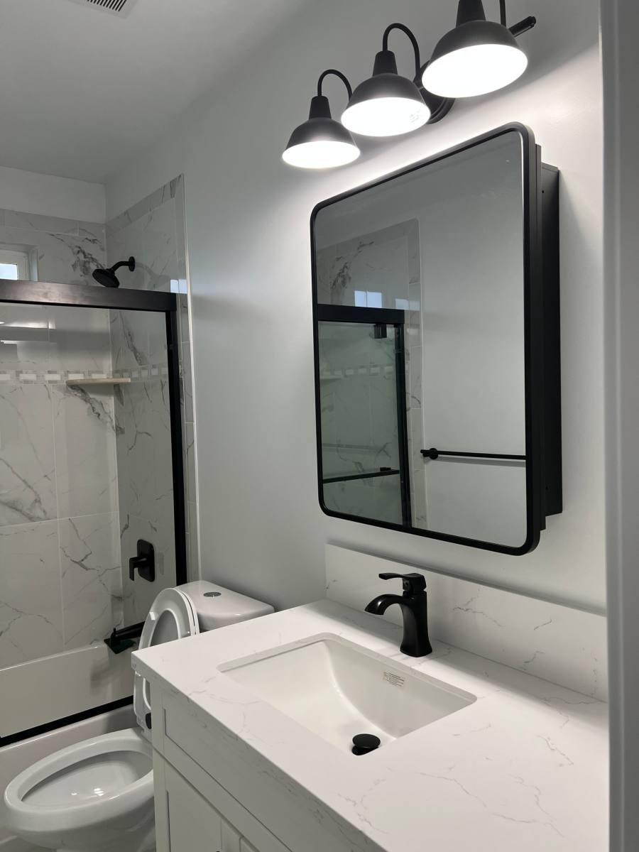 House for rent at 951 N Oxford Ave, Los Angeles, CA 90029