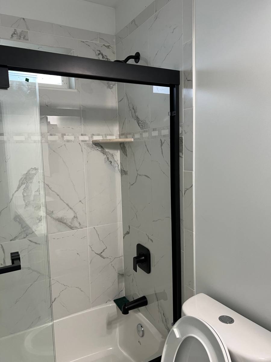 House for rent at 951 N Oxford Ave, Los Angeles, CA 90029