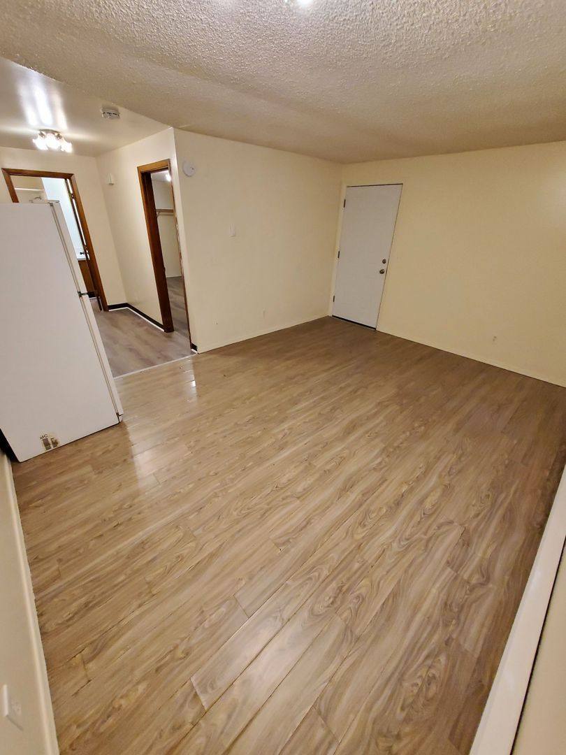 Apartment for rent at 156 Manbrin Dr N, Salem, OR 97303