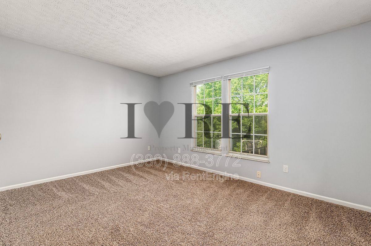 Apartment for rent at 1433 Tall Meadows Dr, Columbus, OH 43223
