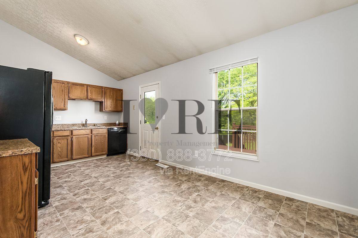 Apartment for rent at 1433 Tall Meadows Dr, Columbus, OH 43223