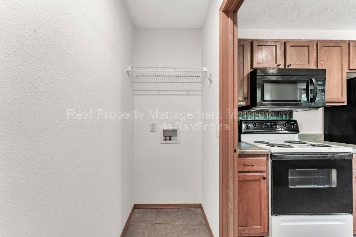 House for rent at 3251 W Scott St, Springfield, MO 65803