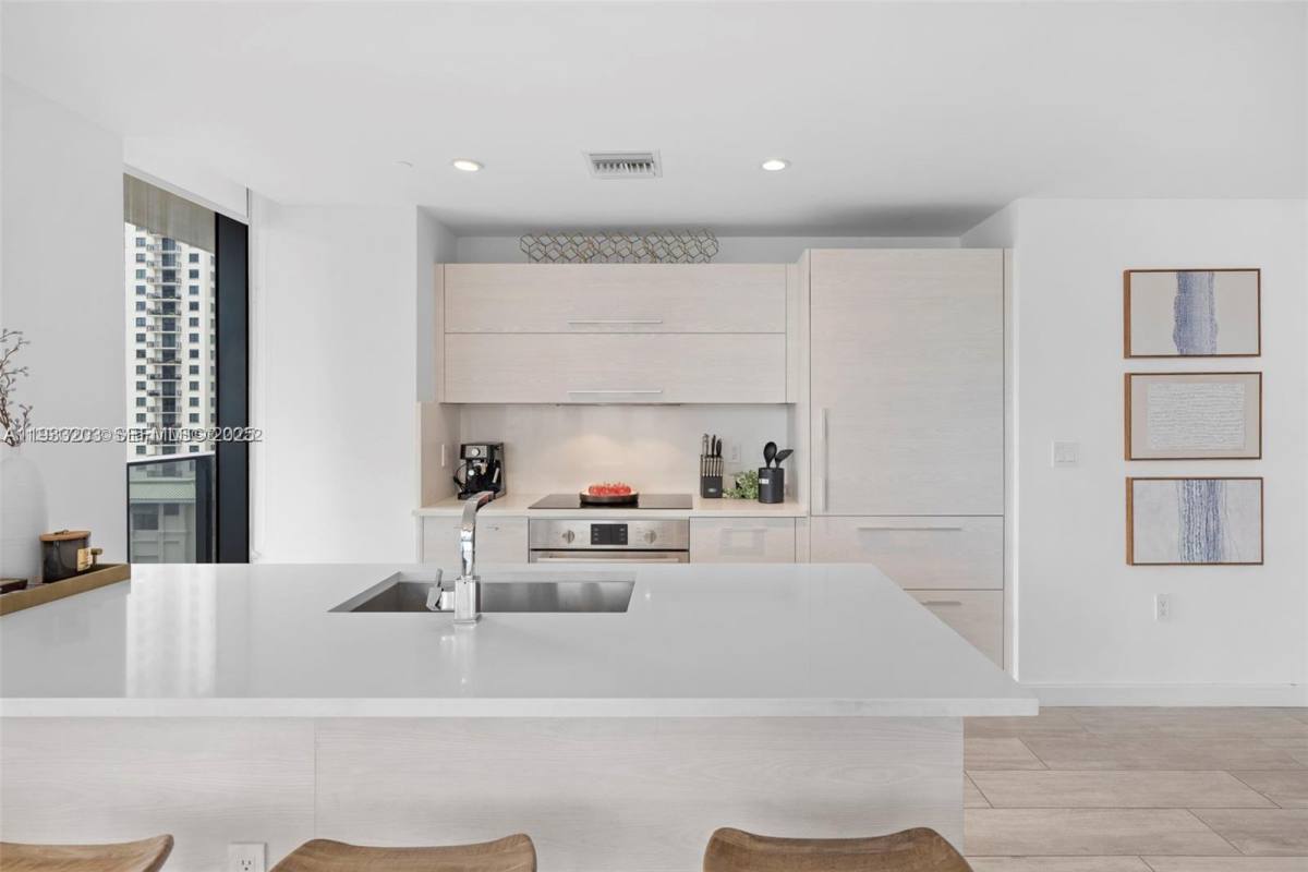 Condo for rent at 45 SW 9th St #1403, Miami, FL 33130