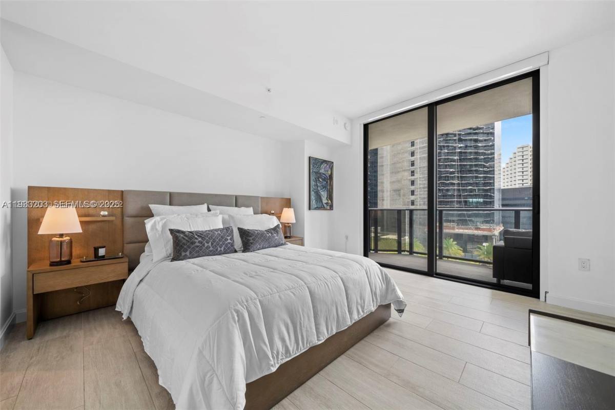 Condo for rent at 45 SW 9th St #1403, Miami, FL 33130