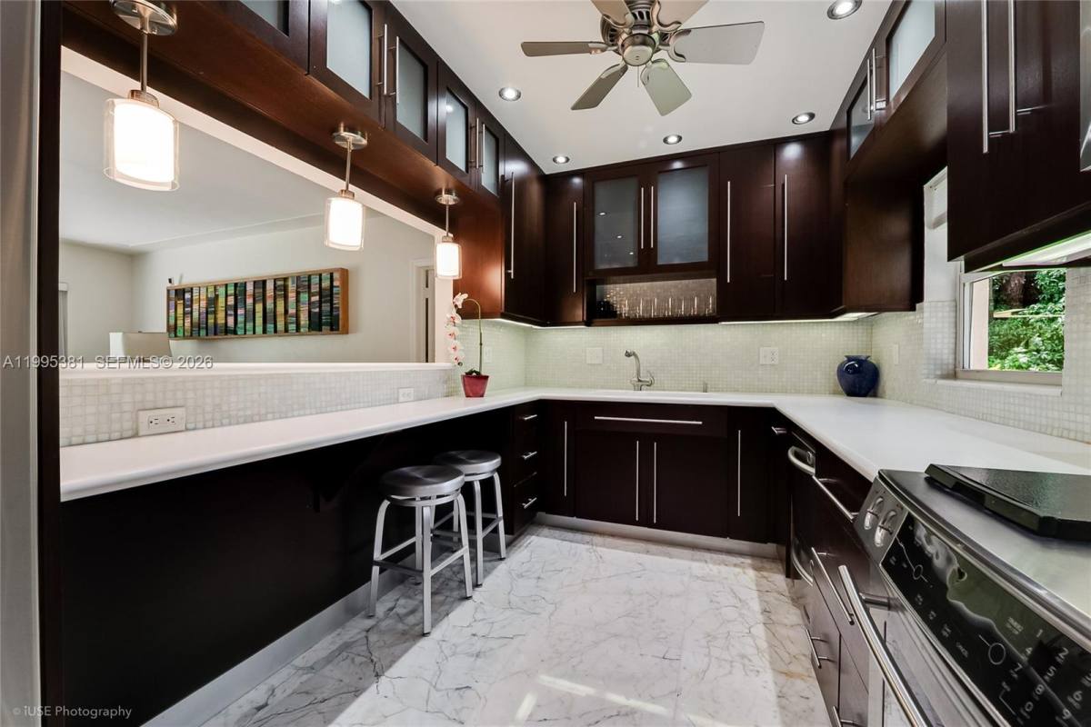 House for rent at 6000 Leonardo St, Miami, FL 33146