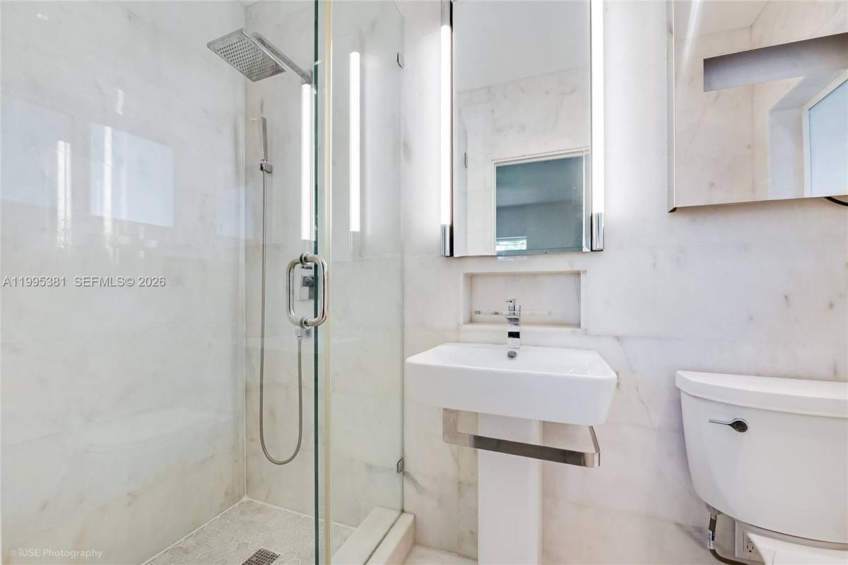 House for rent at 6000 Leonardo St, Miami, FL 33146