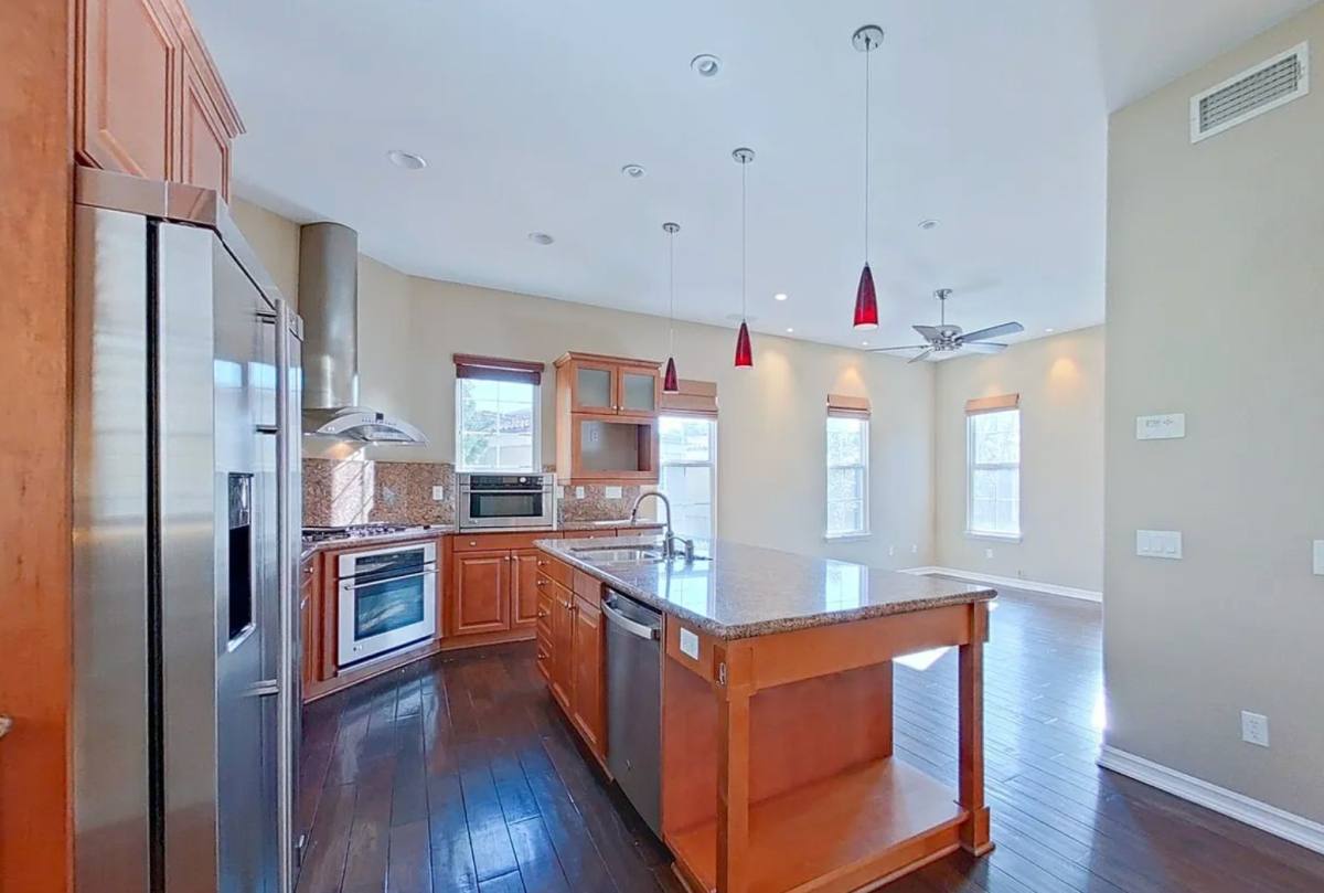 Townhouse for rent at 48 Via Amanti, Newport Coast, CA 92657