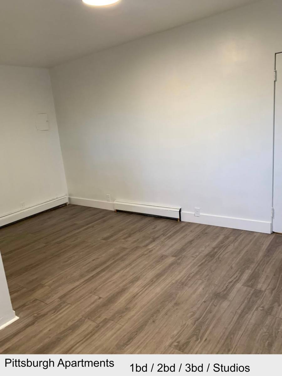 Apartment for rent at 709 Carothers Ave #3, Carnegie, PA 15106
