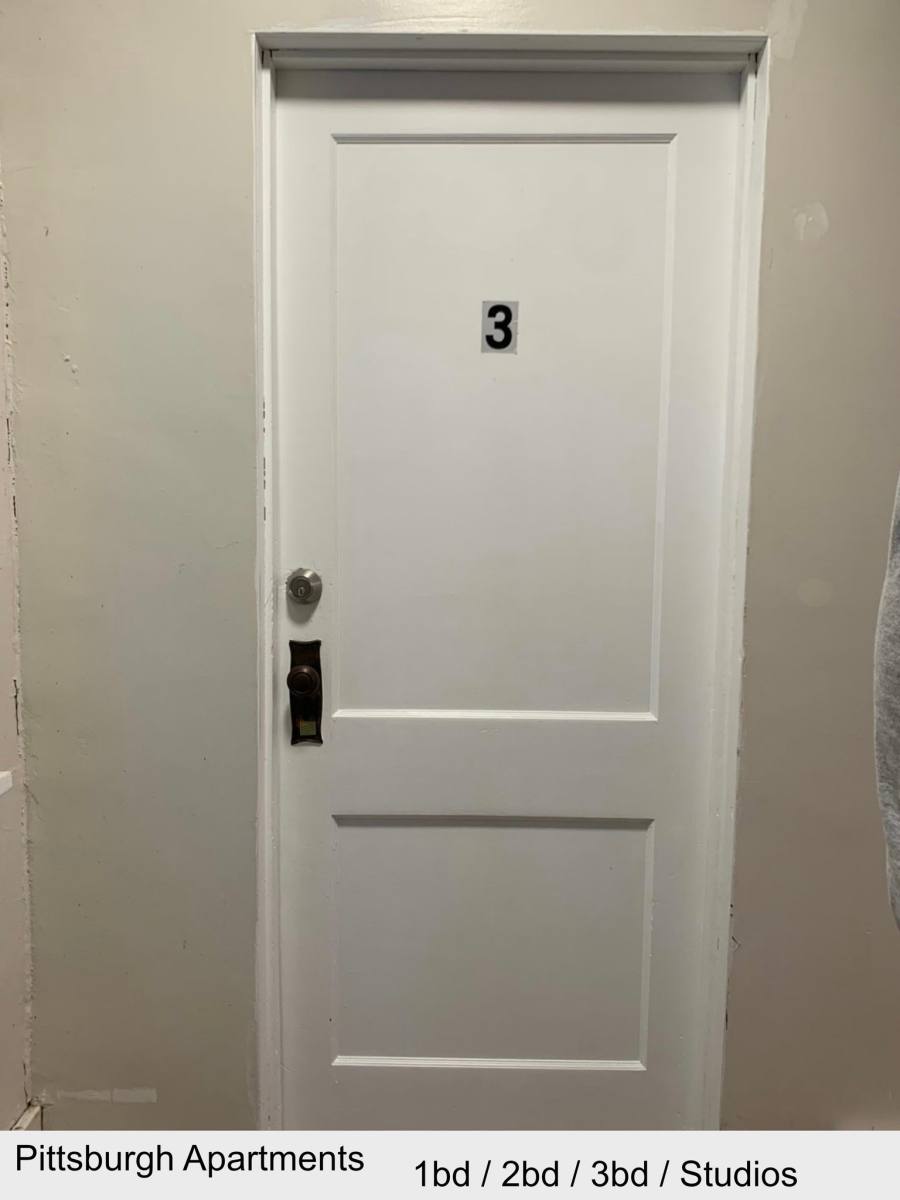Apartment for rent at 709 Carothers Ave #3, Carnegie, PA 15106
