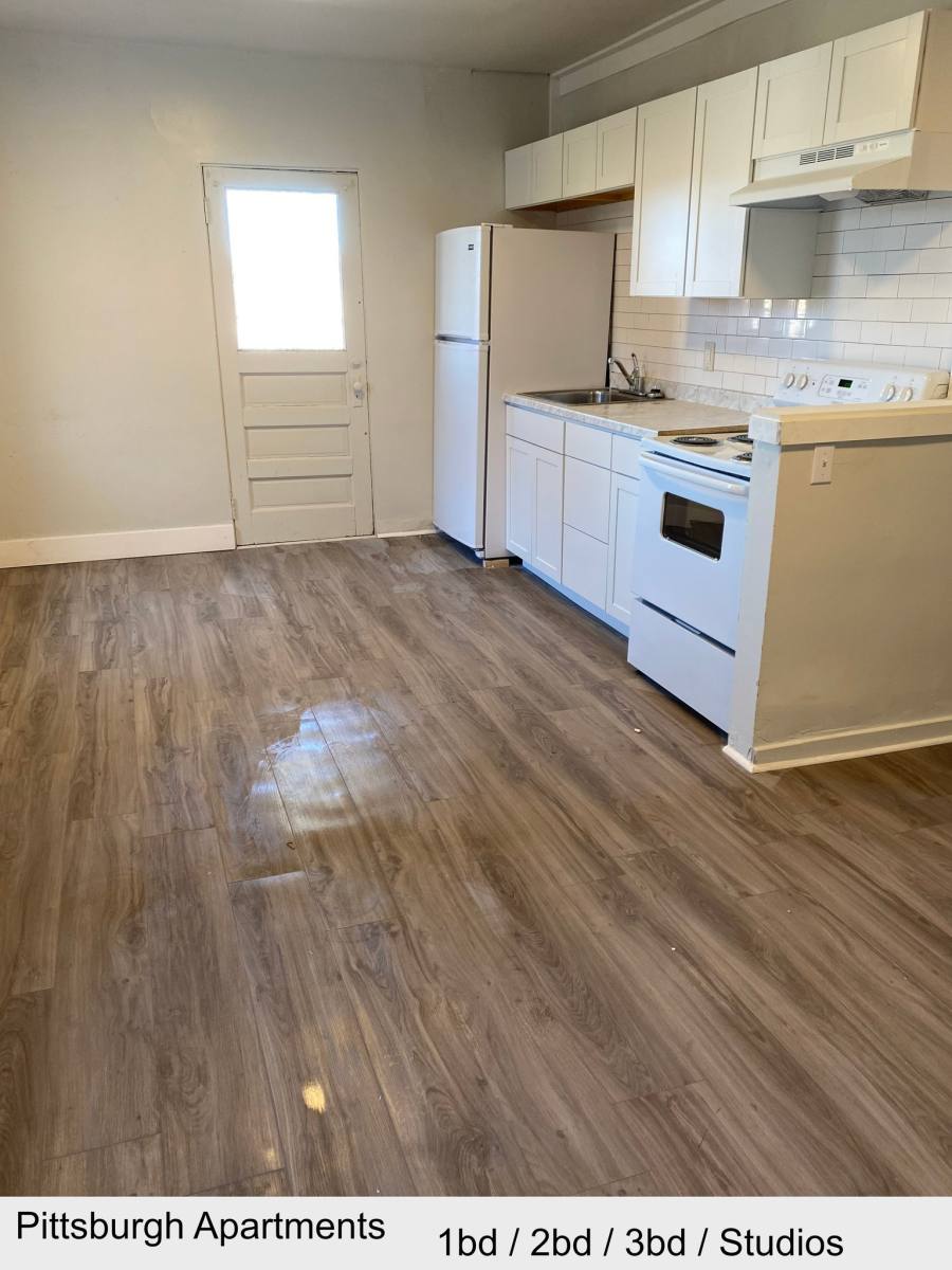 Apartment for rent at 709 Carothers Ave #3, Carnegie, PA 15106
