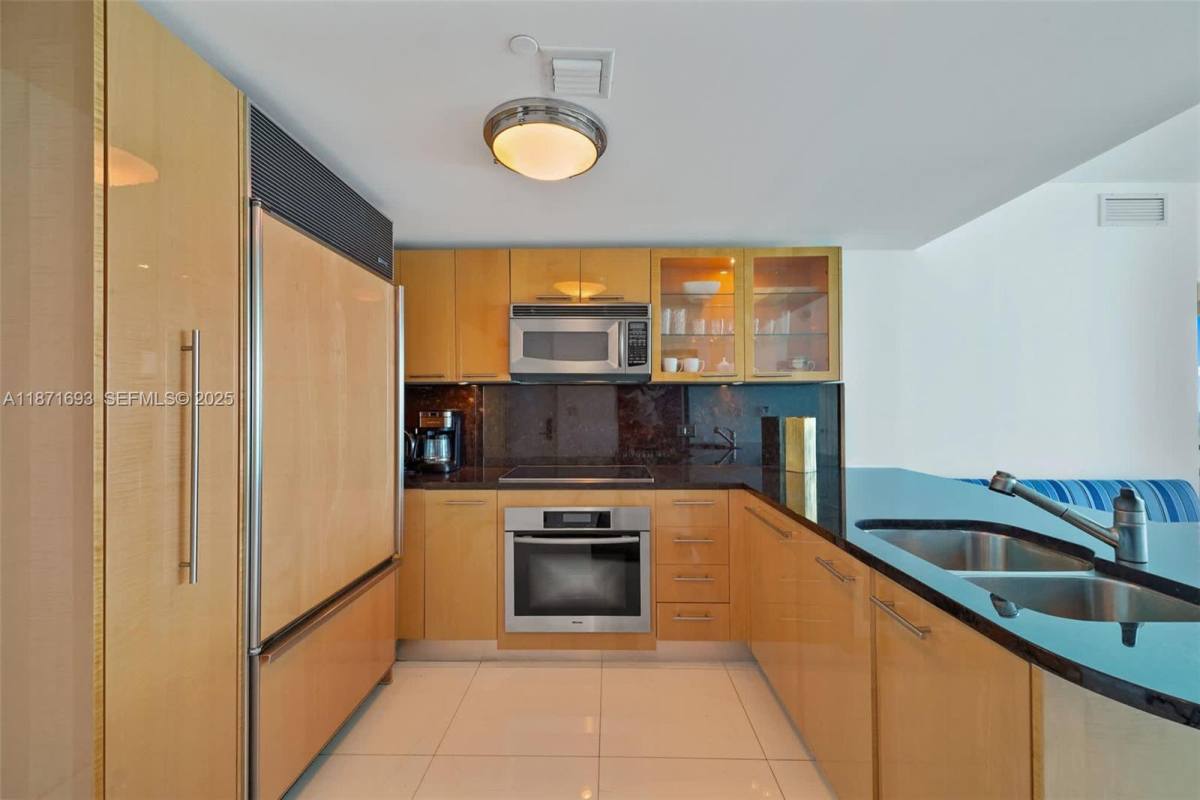Apartment for rent at 6801 Collins Ave #1204, Miami Beach, FL 33141