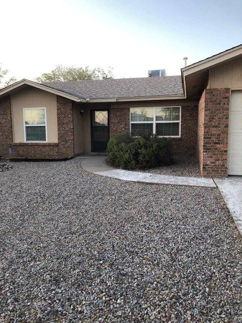 House for rent at 8129 Shannon St NE, Albuquerque, NM 87109