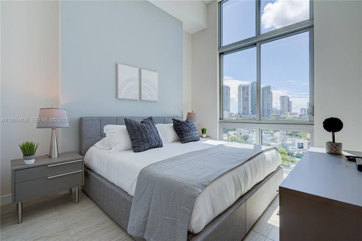 Apartment for rent at 3900 Biscayne Blvd #S502, Miami, FL 33137