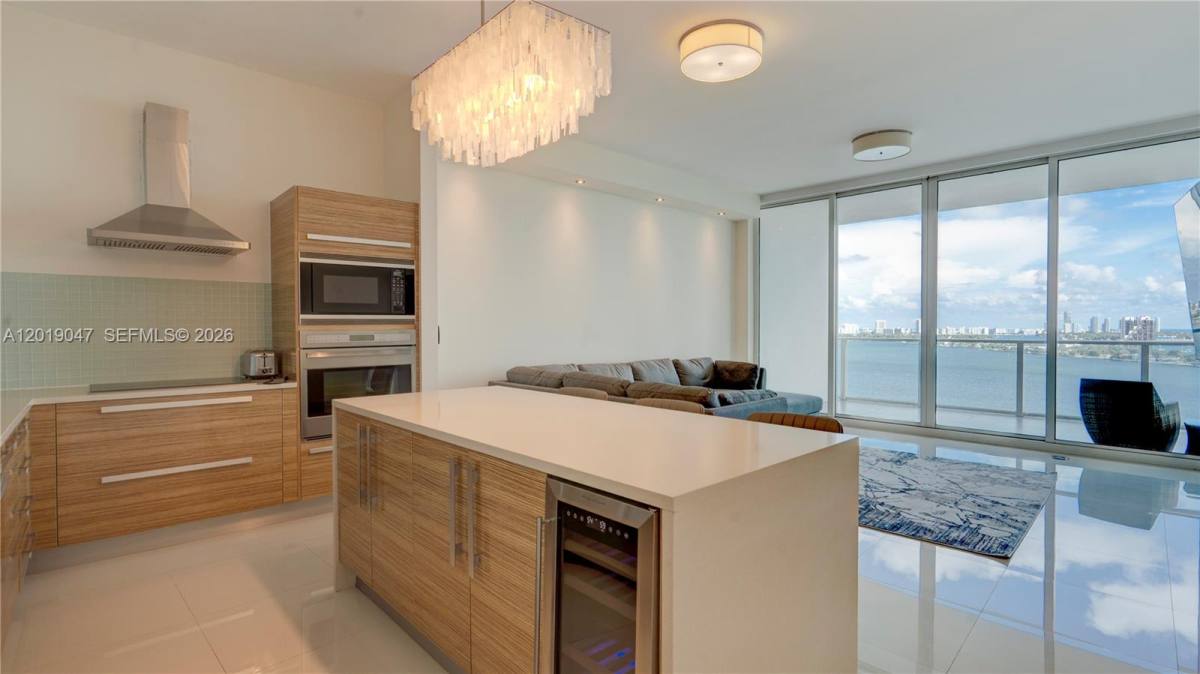 Apartment for rent at 2020 N Bayshore Dr #1905, Miami, FL 33137