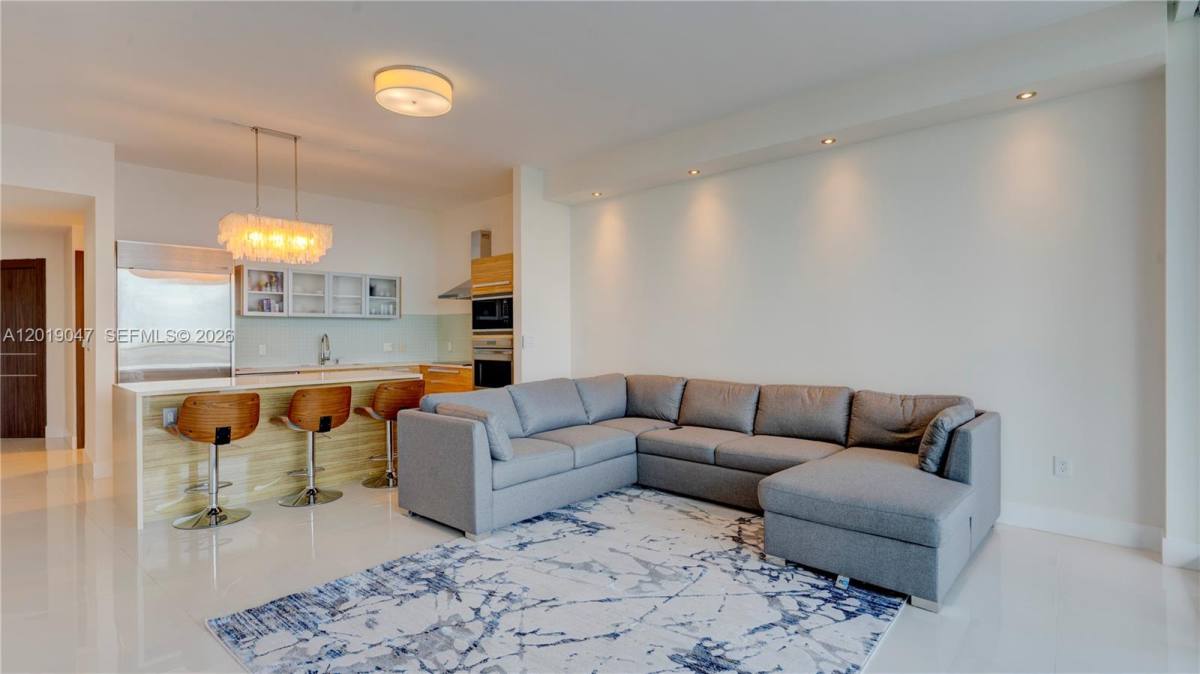Apartment for rent at 2020 N Bayshore Dr #1905, Miami, FL 33137