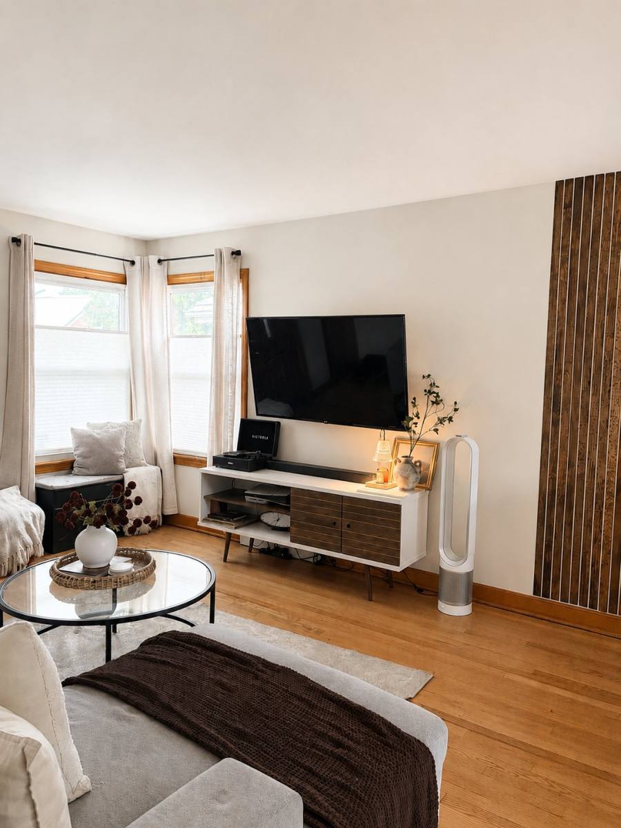 House for rent at 5347 N Mont Clare Ave, Chicago, IL 60656