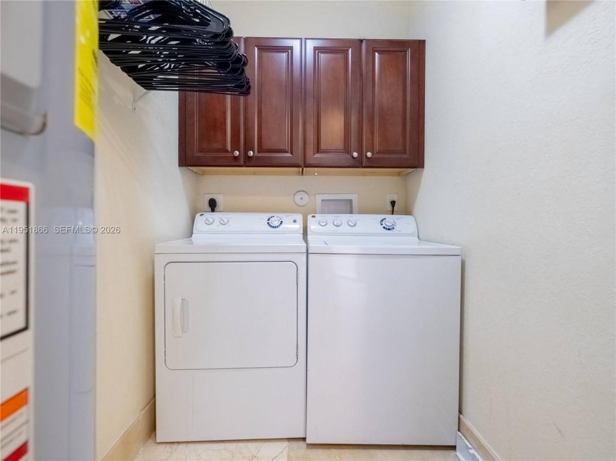 House for rent at 9895 NW 87th Ave, Miami, FL 33178