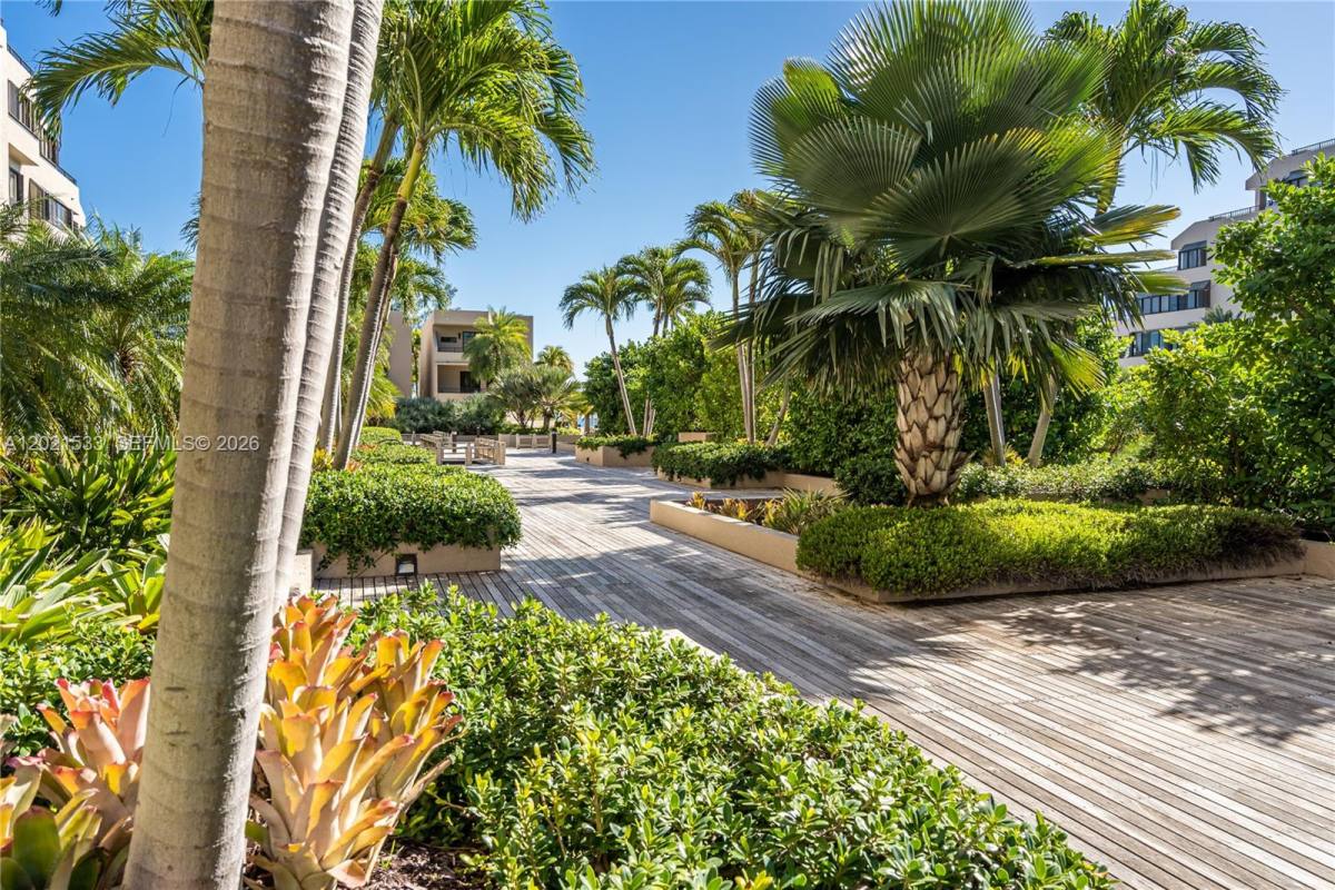 Apartment for rent at 141 Crandon Blvd #331, Key Biscayne, FL 33149