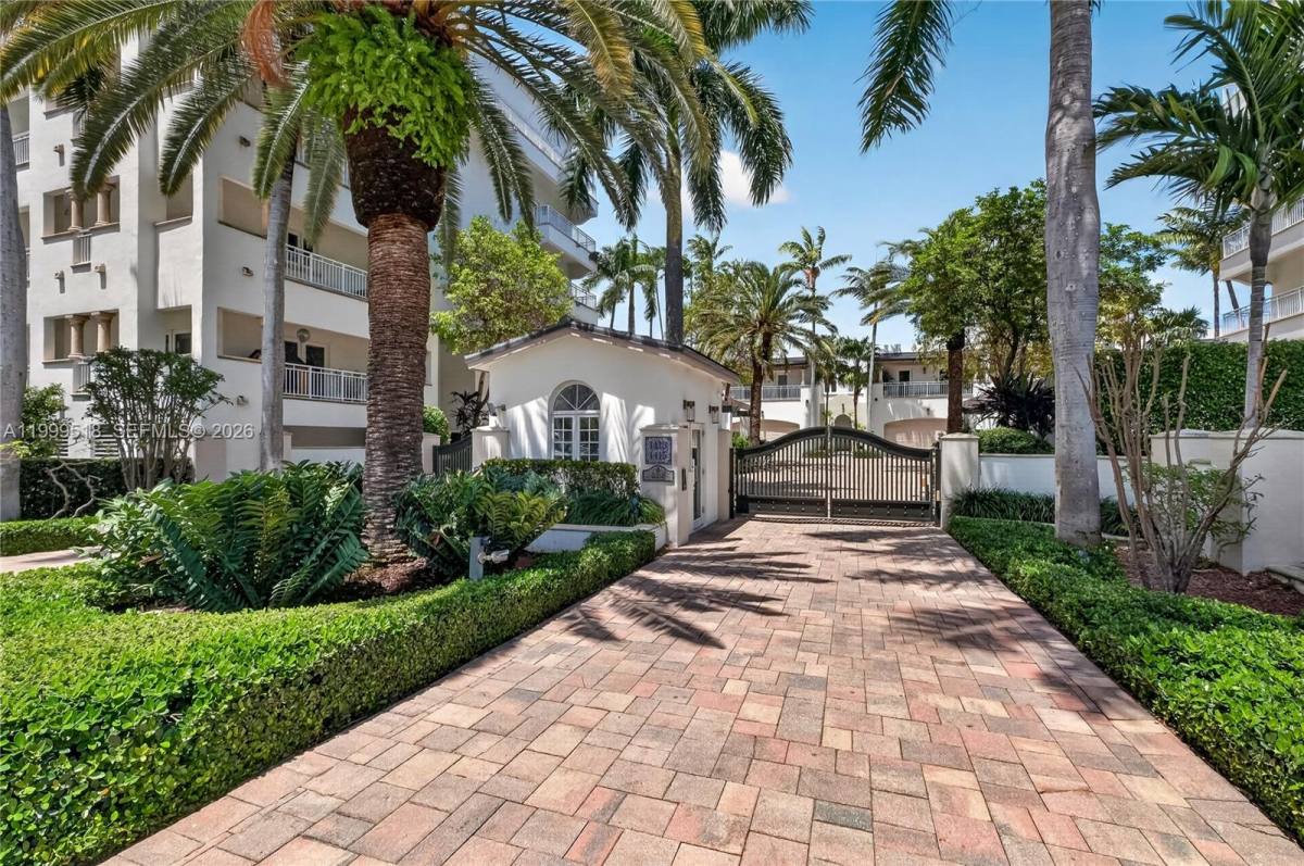 Townhouse for rent at 1413 Sunset Harbour Dr #TOWNHOUSE, Miami Beach, FL 33139