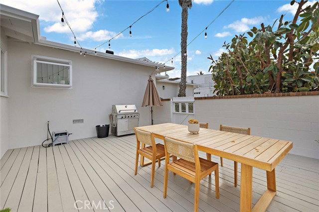 House for rent at 226 La Jolla Dr, Newport Beach, CA 92663