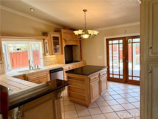 House for rent at 9272 Sunridge Dr, Huntington Beach, CA 92646