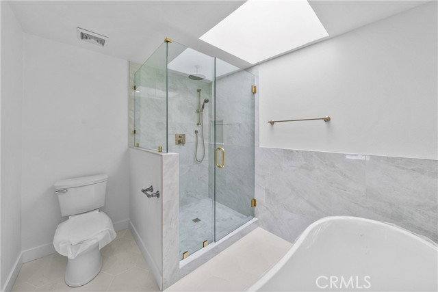Apartment for rent at 33 Rainbow Ridge, Irvine, CA 92603