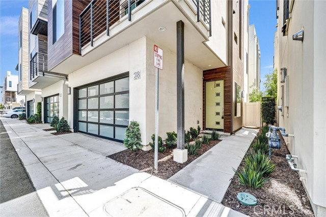 House for rent at 28 Ebb Tide Circle, Newport Beach, CA 92663